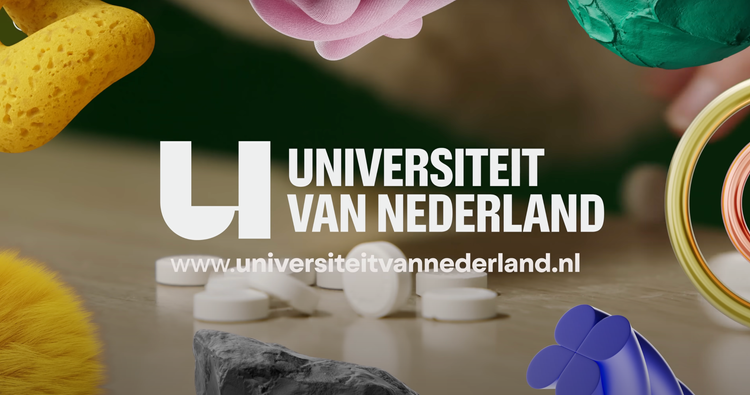 De podcasts van de Universiteit van Nederland gaan viraal doordat ze video hebben toegevoegd